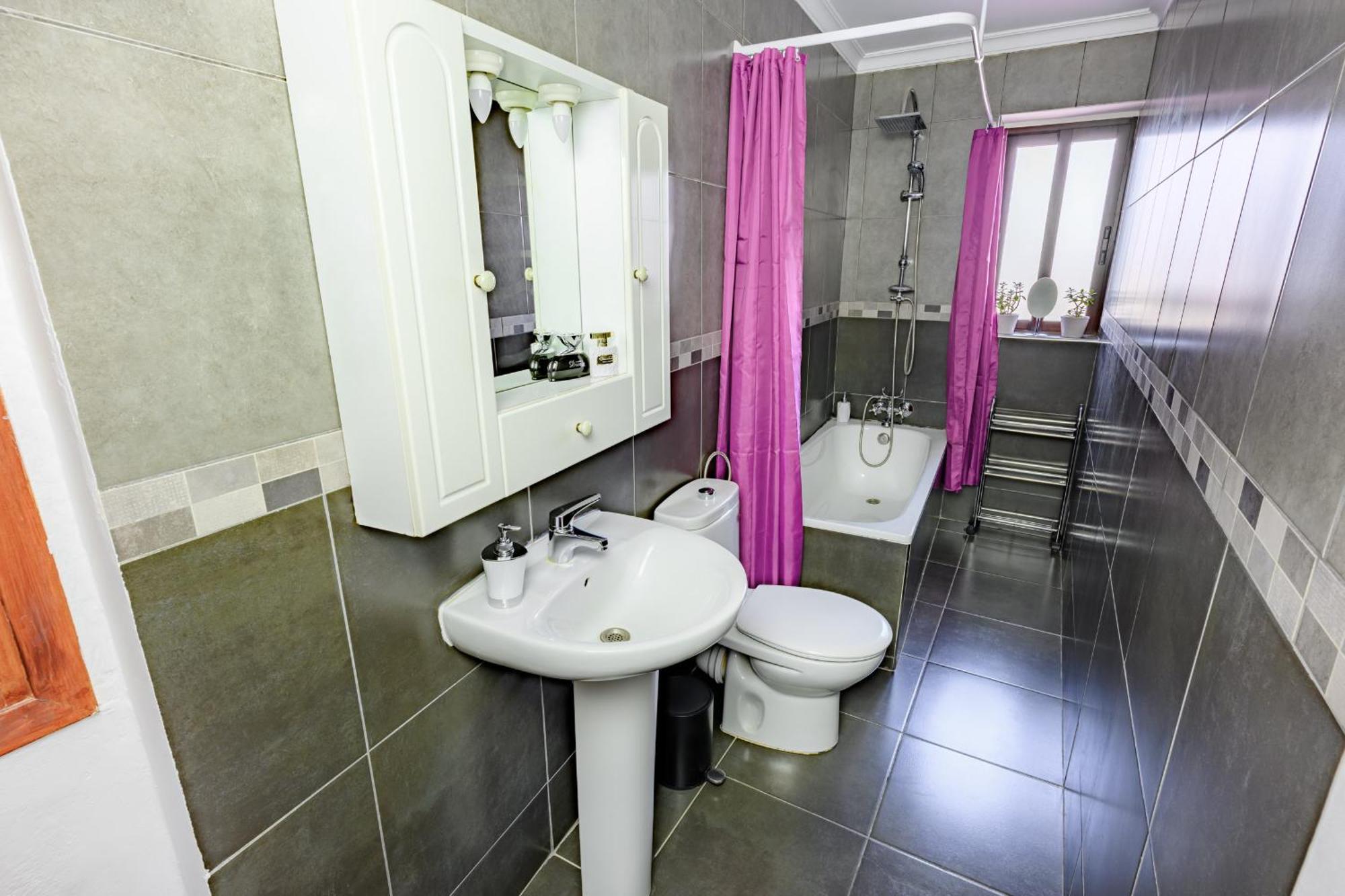 Astarte Guesthouse Castillo de Locubin Ngoại thất bức ảnh